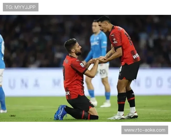 AC米兰伤情更新:普利西奇参与全队合练,莱奥吉梅内斯逐渐好转 AC米兰伤情更新:普利西奇参与全队合练,莱奥吉梅内斯逐渐好转